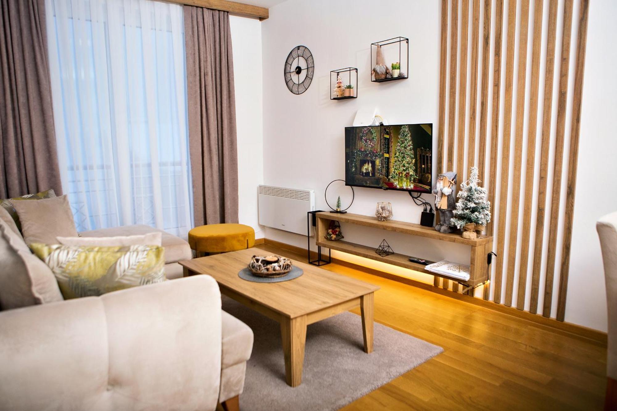 Apartman K&N - Jahorinska Vila ヤホリナ エクステリア 写真